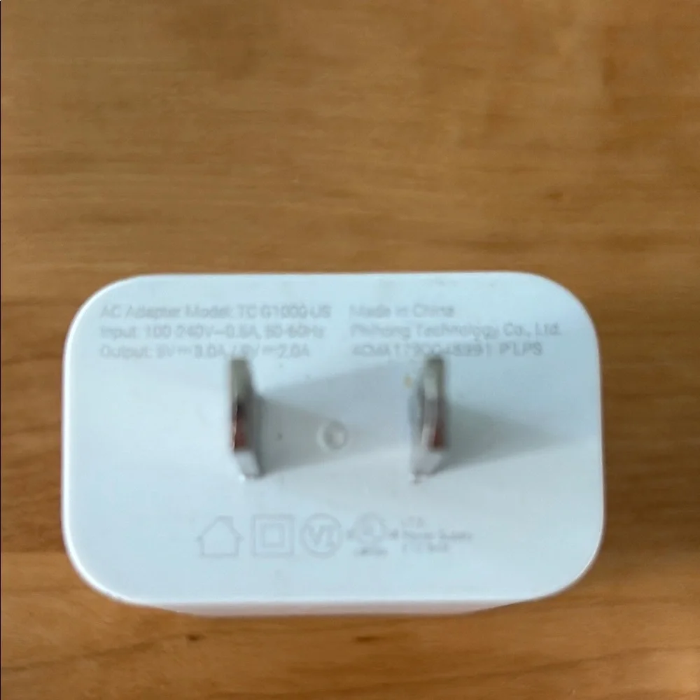 White USB -C (1/18)- (1/5) Watt Power Adapters